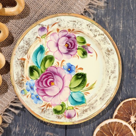 Tray with Zhostovskaya painting, d = 17 cm