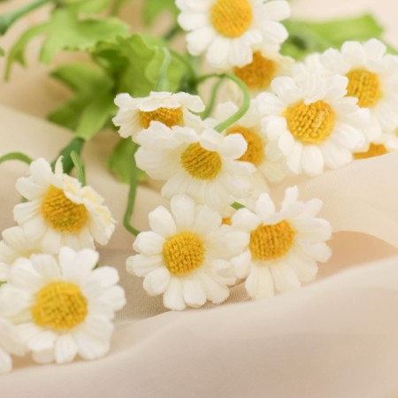 Artificial flowers "Matrikaria" d-2 cm 40 cm, white-1