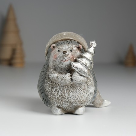 Polystone souvenir "Hedgehog with a silver Christmas tree in a long cap" 7x5x8 cm
