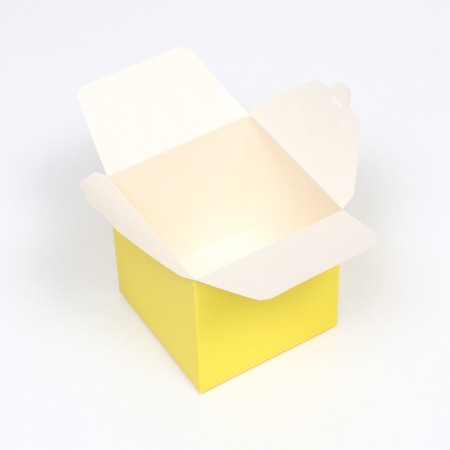 The box is folding, square, yellow, 12 x 12 x 12 cm,-2