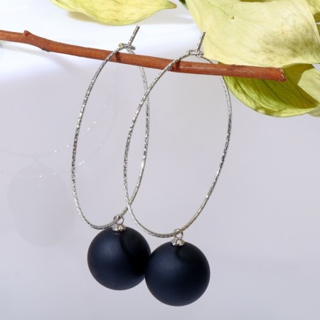 Earrings Assorted "Snowball" in the ring, black color in silver-1