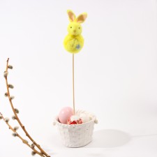 Easter decor on the stick 