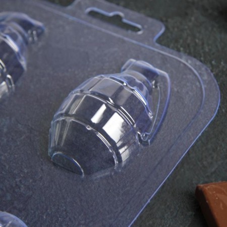 The shape for chocolate and sweets is plastic "double lemon", the color is transparent-1