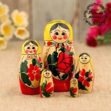 Nesting doll 