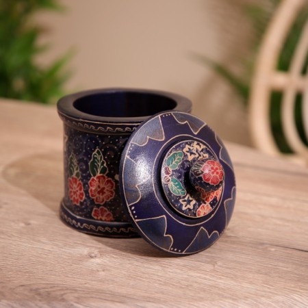Jars with a wooden lid, batik 12x12x15 cm-4
