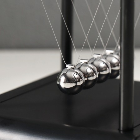 Antistress pendulum black 11.4x13.5x13.7 cm-4