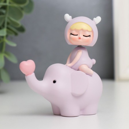 Souvenir Polystone "Baby on the Elephant, with the heart" spring 7.5x4x7 cm