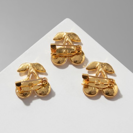 Brooch "Cherry" bulk, white color in yellow gold (indivisible packing 12 pcs., Price per pcs.)-1
