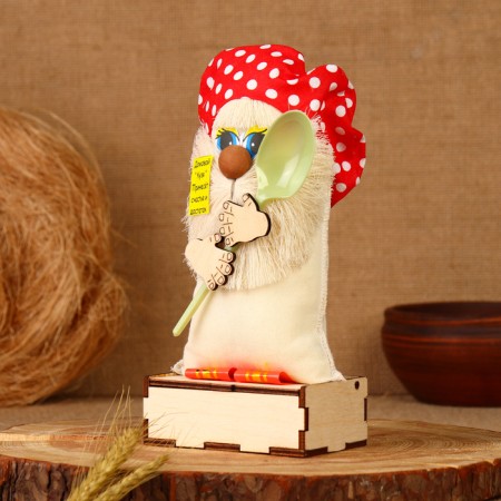Amulet - box "Browner with a spoon", 25 cm, mix-1