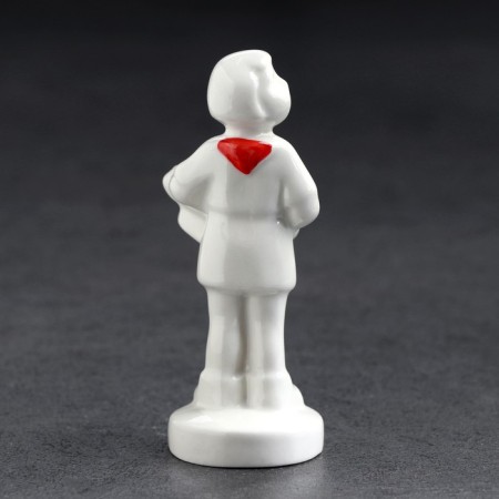 Porcelain figurine "Pioneer", copyright painting-2