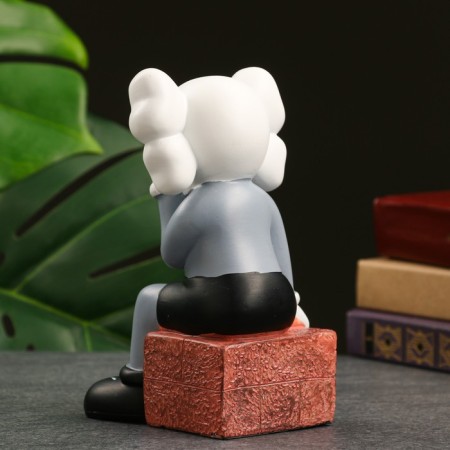 Figure "Clown on the chest" 16x10cm gray-2