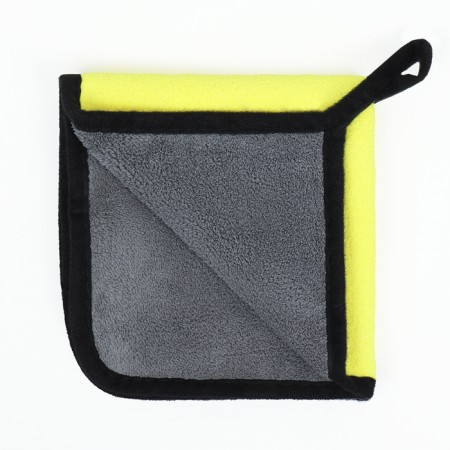 An animal towel is supervoting, medium, 30 x 60 cm, yellow-5