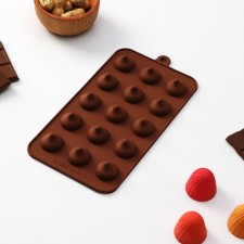The shape of the Truffel, silicone, 20.5 × 10.5 cm, 15 cells (d = 2.2 cm), brown color, brown