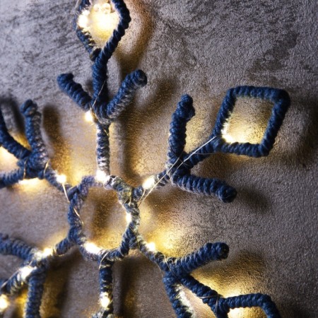 LED figure "Snowflake blue" 39 cm, 20 LED, AAX2 batteries (not complete), warm white glow-2