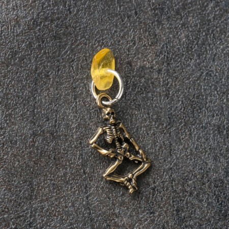 Skeleton-Talisman keychain, natural amber