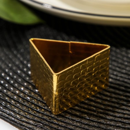 NOBLE napkin ring, 4.5 × 4.2 × 2.5 cm, gold color
