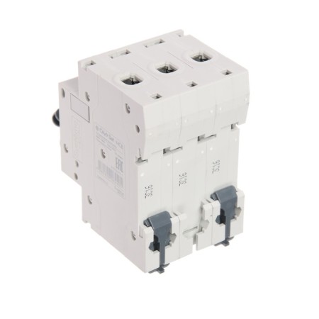 The circuit breaker SE CITY9 SET, C, 16 A, 3P, 4.5 KA, 400 V-2