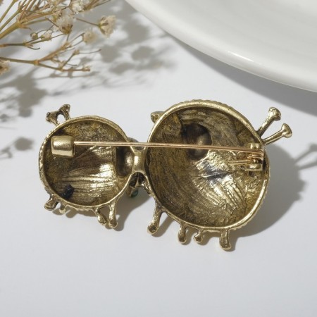 Brooch "Sheep" steam, gray color in black gold-1