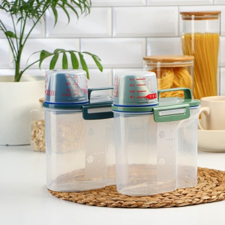 A plastic container for storing bulk products with a dispenser, 1 kg, 17 × 10.5 × 22 cm, the color is transparent-6
