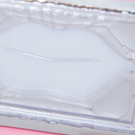 Lip patch with silver crystals-1