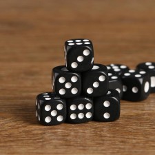 Playing cubes 1.4 x 1.4 cm, packing 100 pcs, black