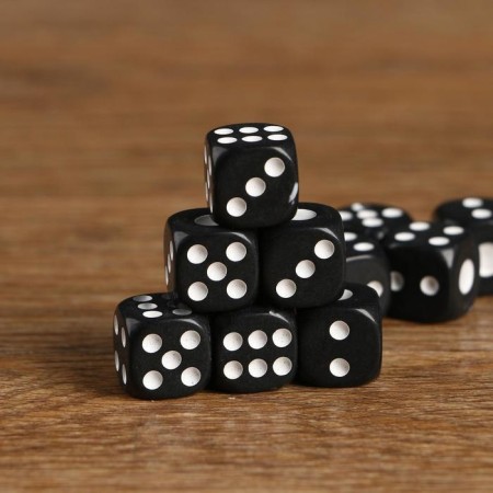 Playing cubes 1.4 x 1.4 cm, packing 100 pcs, black