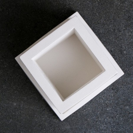 Figure Kashpo "Cube with Podon" white 0 25 l/ 8x6x6cm-3
