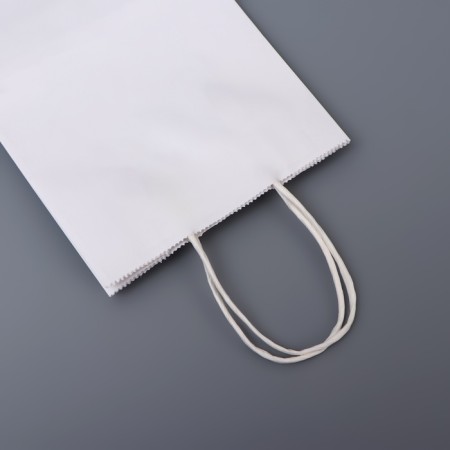 White package without print, round handle, 15 x 21 x 8 cm, 120 g-1