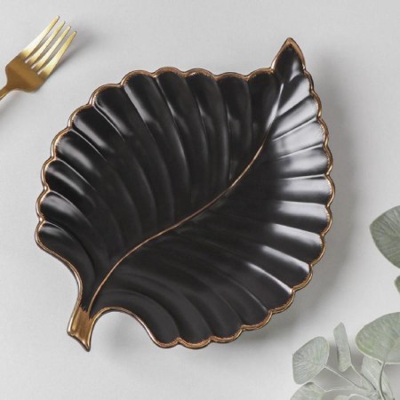 Ceramic serving dish "Rapsodia. Sheet ", 26.5 × 20.5 × 2.5 cm, black color