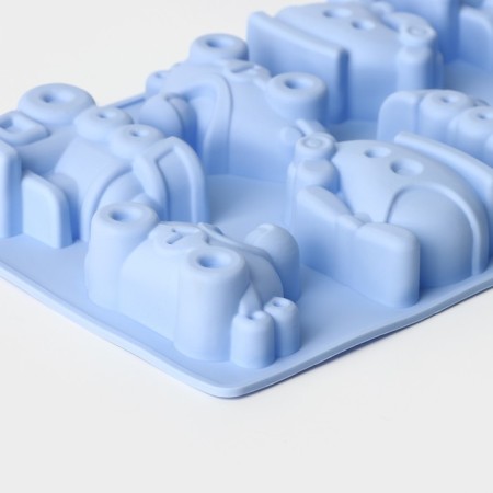 Baking uniform “Transport”, silicone, 29 × 17.5 cm, 8 cells (7.5 × 5.8 cm), color mix-4