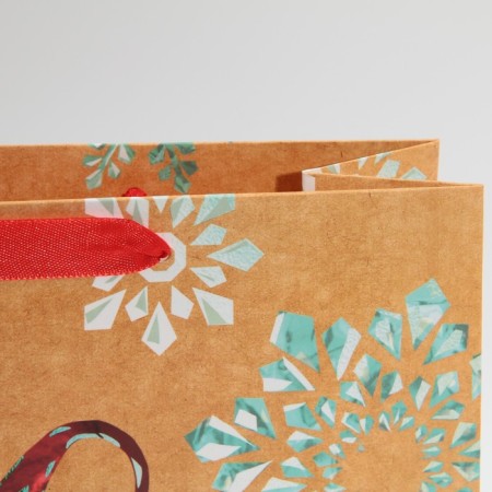 Laminated vertical “wreath”, m 26 x 30 x 9 cm, new year-4