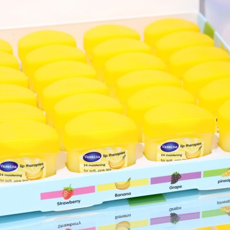 Cosmetic Vaselin for the lips, banana-1