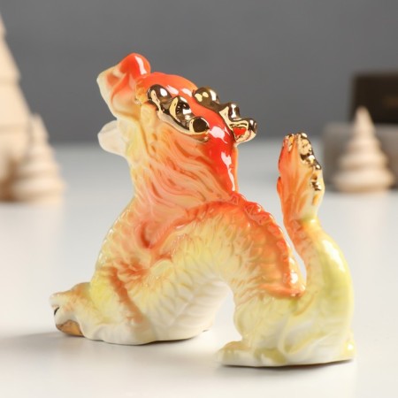 Souvenir Ceramics "Chinese Fiery Dragon - Ryk" with gold 5x12x9 cm-3