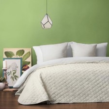 Bedspread with pillowcases 