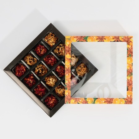 Box for 16 sweets with cells "Delicious New Year" 17.7 x 17.7 x 3.8 cm, New Year-4