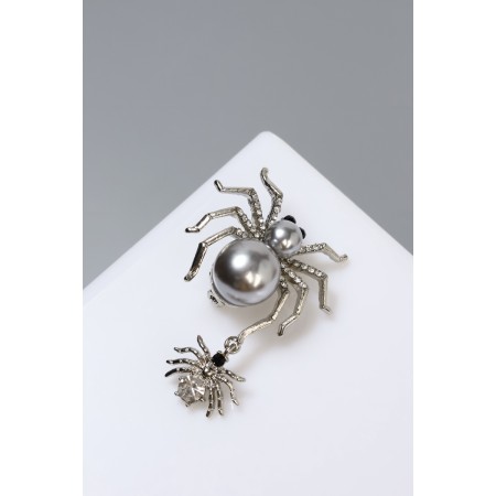 Brooch "Spider" and spider, colored in silver