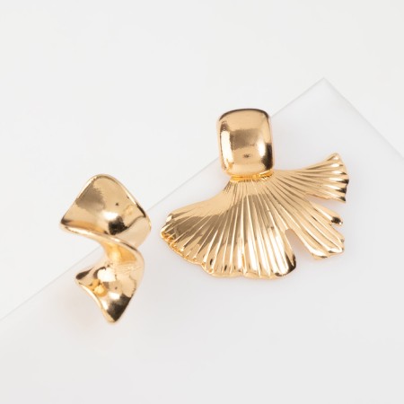 Earrings Metal "Abstraction" tail, color gold-1