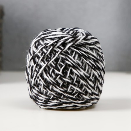 Acryl yarn 100% acrylic, 100m/40 ± 5 g (white-black melange)