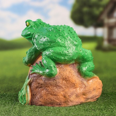 Garden figure "Toad on the stone" 24x25x25cm-2