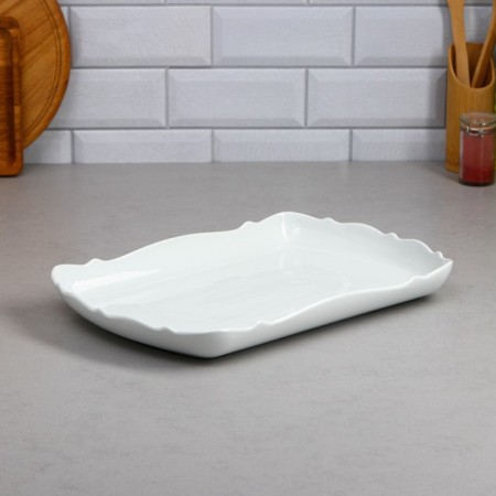 Wave plate, rectangular, 2.2 l, porcelain, Iran