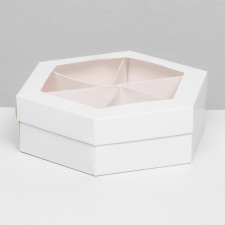 Menzhitsa white, 18.5 x 18.5 x 5.5 cm