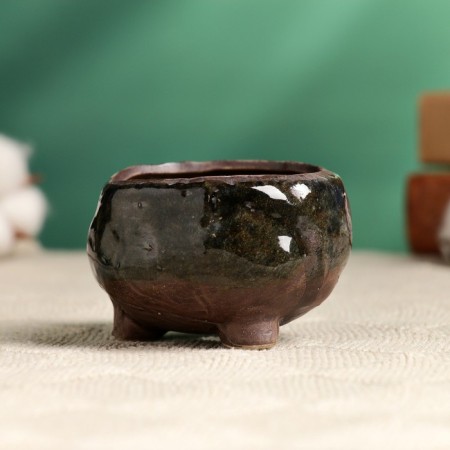 Pot "Flower" on the legs, 6x6x5cm-2