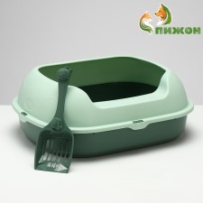 Toilet with a side of 46 x 38 x 18 cm, green