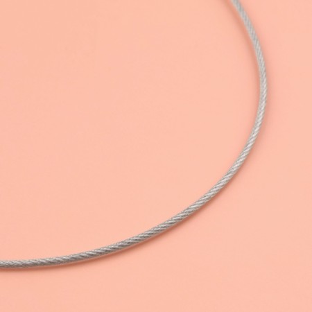 The knitting needles are circular, for knitting, with a metal cable, d = 2 mm, 14/80 cm-2