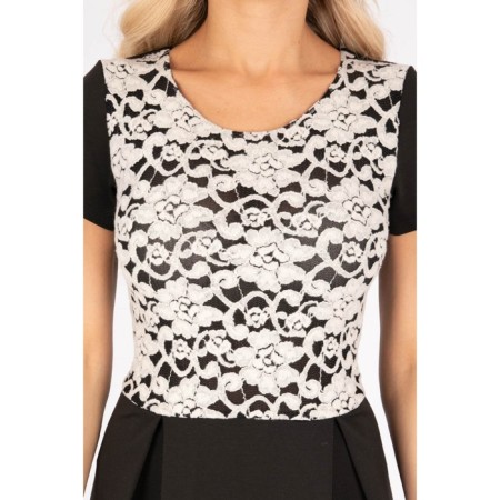 Women's dress, size 42-9