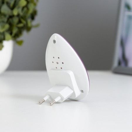 Night -bend "firefly" with a lighting sensor, 3_LED x 1 W, 10 cm (220V) violet. Risalux-2