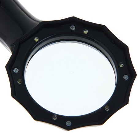 Classic magnifier with a backlight 6x, d = 6.5 cm, 2 AAA batteries-4