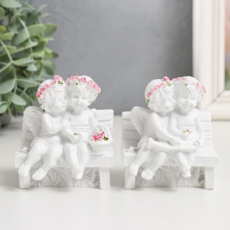 Souvenir "2 Angel in a pink wreath on a bench" 8x7x5 cm
