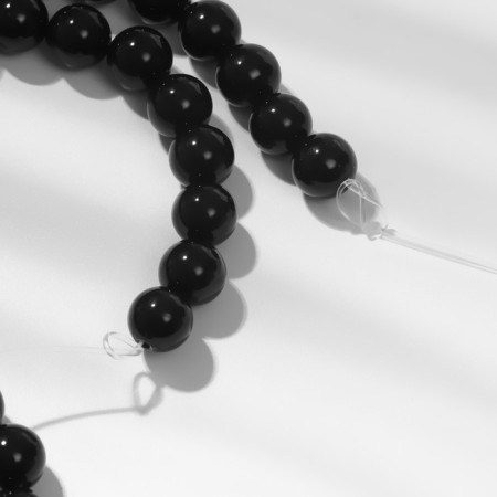 Beads on threads ball No. 8 “Agate Black”, 48 cm-1