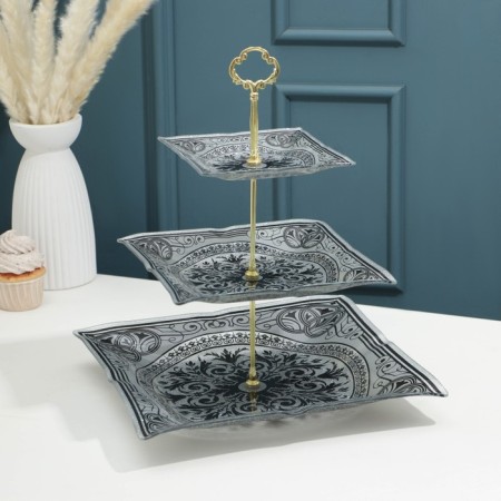 The eve of the "Patterns", 3 levels, the color is silver with black